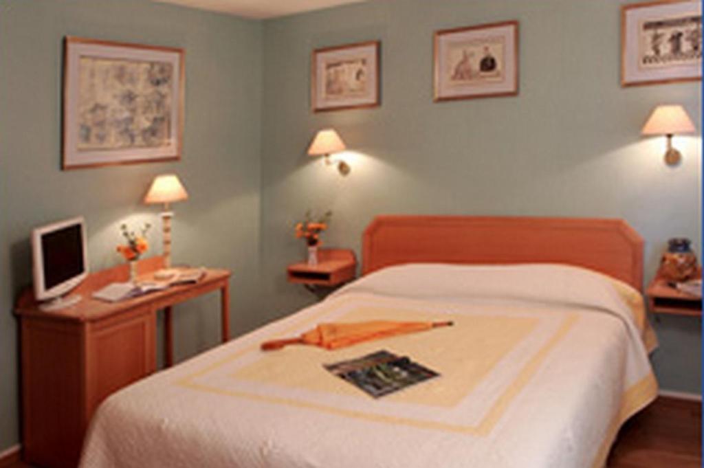 Citotel La Breche Du Bois Clamart Zimmer foto